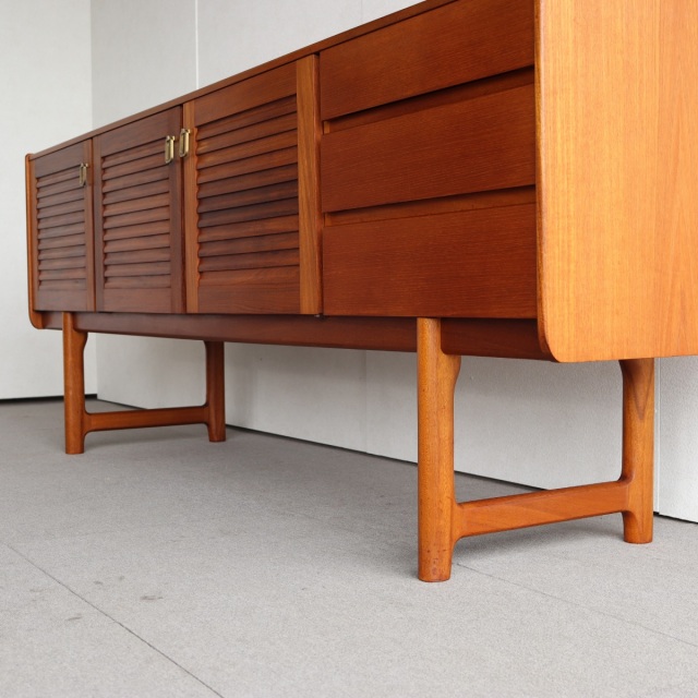 マッキントッシュMacintoshのサイドボード