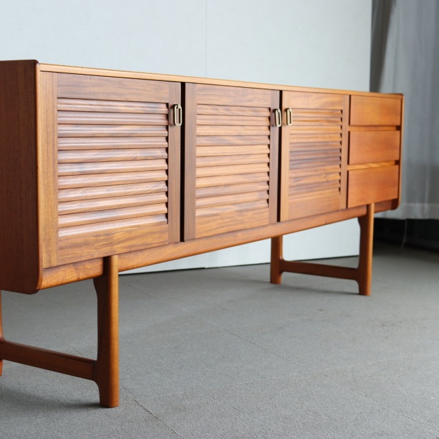 マッキントッシュMacintoshのサイドボード