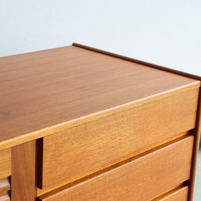 マッキントッシュMacintoshのサイドボード