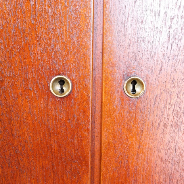 BorgeMogensenサイドボード。洗練された空間を演出するヴィンテージ家具。美しい木目が魅力。