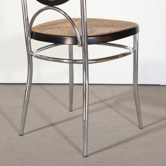 トーネットのクロムチェア