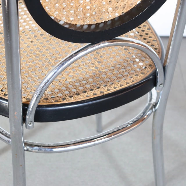 トーネットのクロムチェア