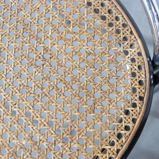 トーネットのクロムチェア