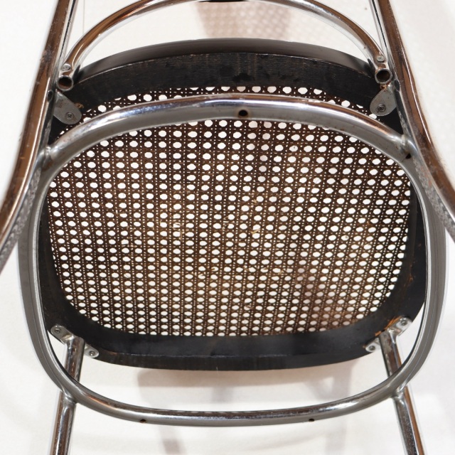 トーネットのクロムチェア