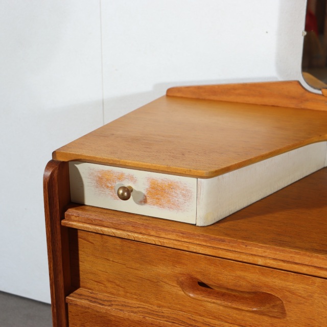 70年のアジと職人の遊び心】ジープランG-PLAN ドレッサー 送料込み