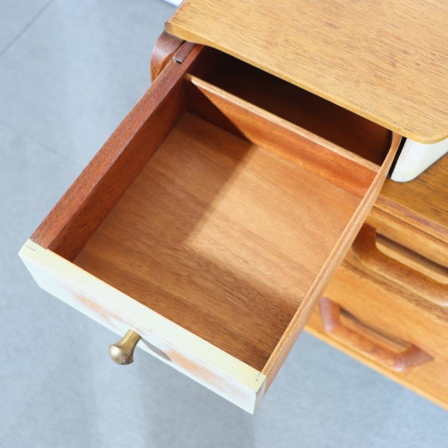 70年のアジと職人の遊び心】ジープランG-PLAN ドレッサー 送料込み