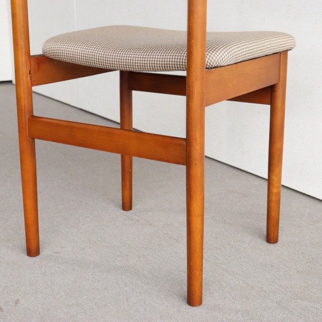 英国ヴィンテージのチーク材のチェア