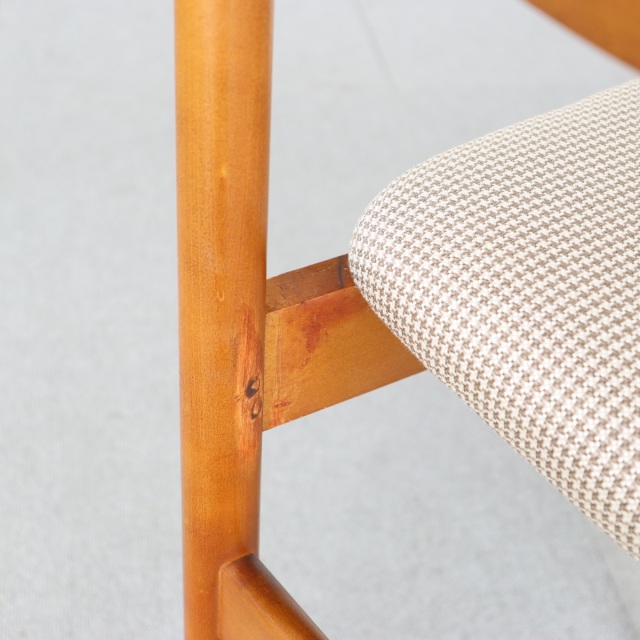 英国ヴィンテージのチーク材のチェア