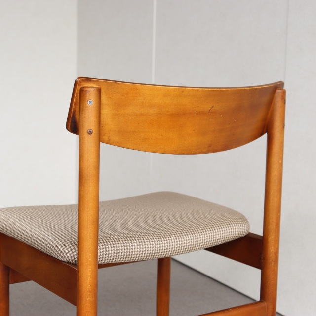 英国ヴィンテージのチーク材のチェア