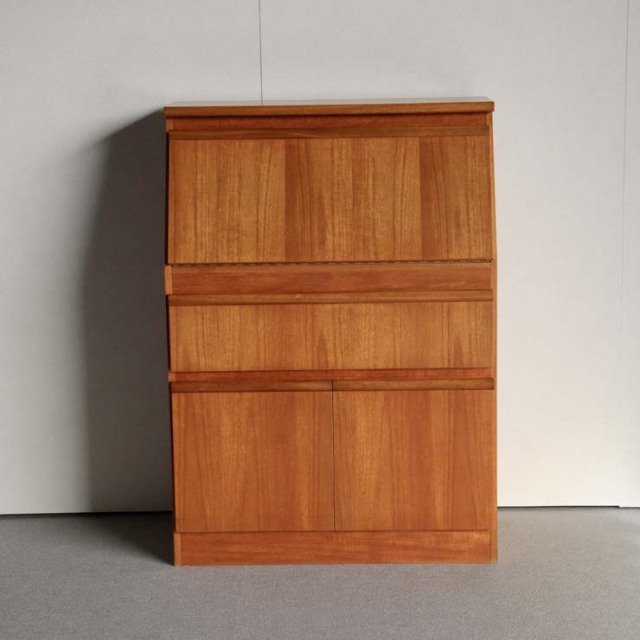 木製のヴィンテージビュロー、上部は上から開く扉、下部は両開きの扉、24118