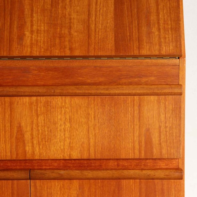 木製のヴィンテージビュロー、上部は上から開く扉、下部は両開きの扉、24118