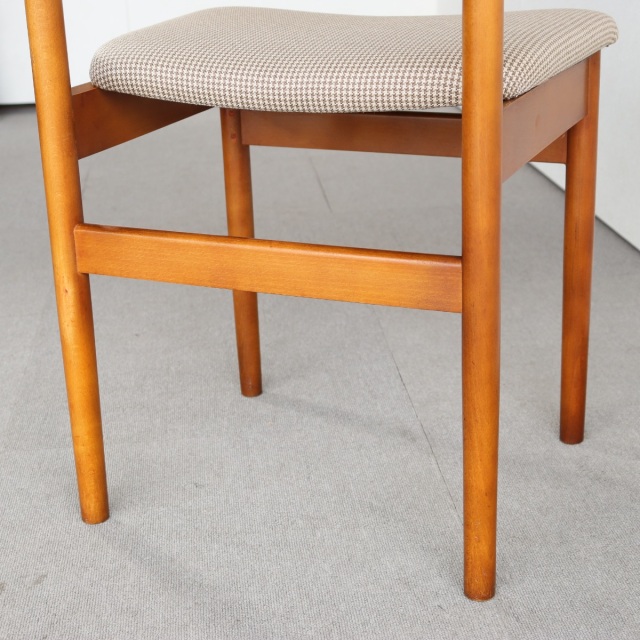 英国ヴィンテージのチーク材のチェア