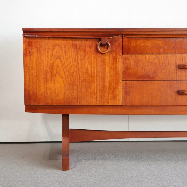 ビューチリティBEAUTILITYのサイドボード