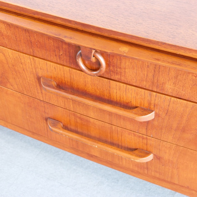 ビューチリティBEAUTILITYのサイドボード