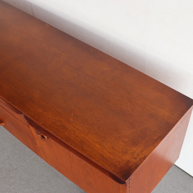 ビューチリティBEAUTILITYのサイドボード