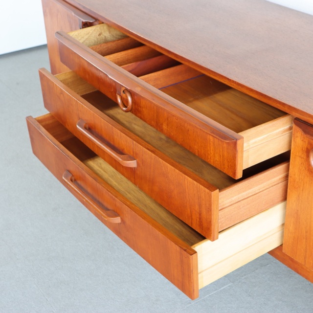 ビューチリティBEAUTILITYのサイドボード