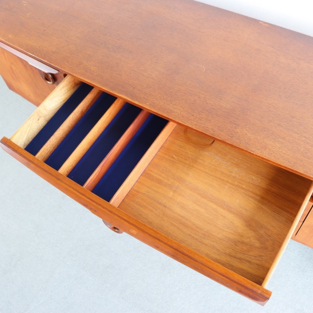 ビューチリティBEAUTILITYのサイドボード