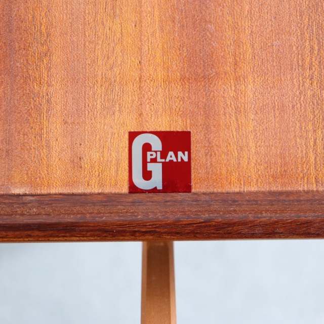 ジープランG-PLANのダイニングテーブル