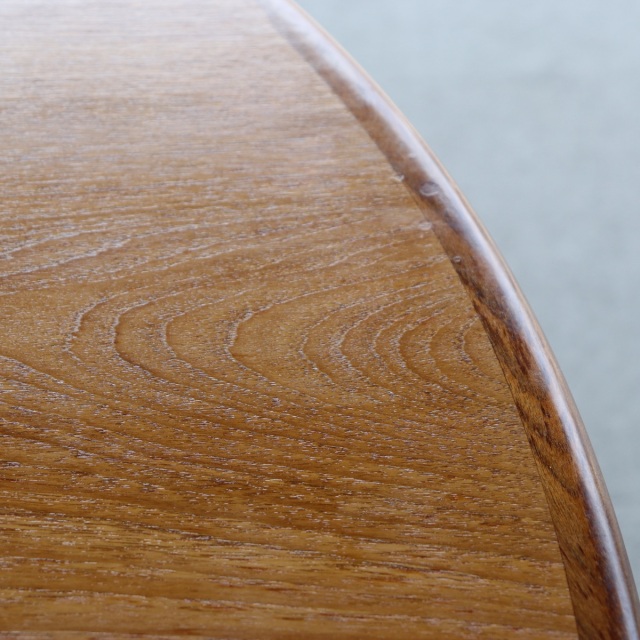 ジープランG-PLANのダイニングテーブル