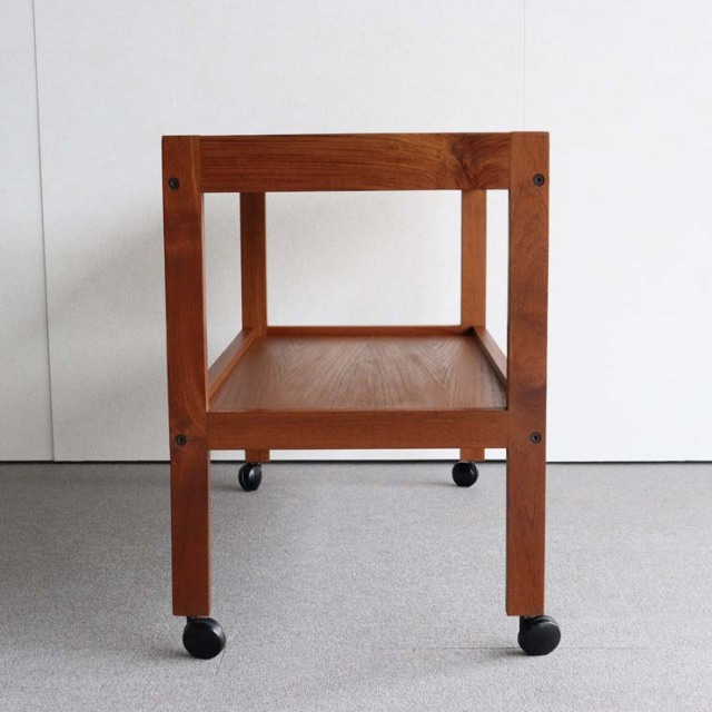 木製のキャスター付きのワゴン、24146