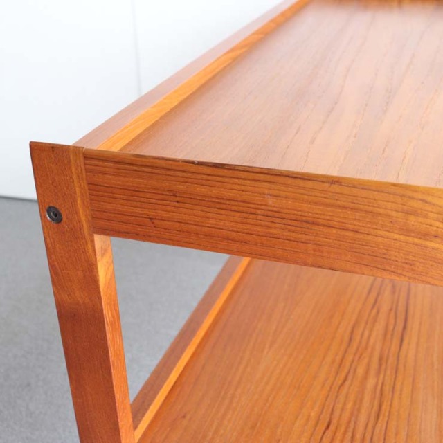 木製のキャスター付きのワゴン、24146