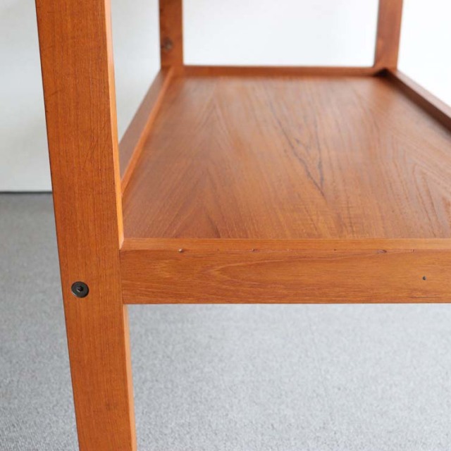 木製のキャスター付きのワゴン、24146