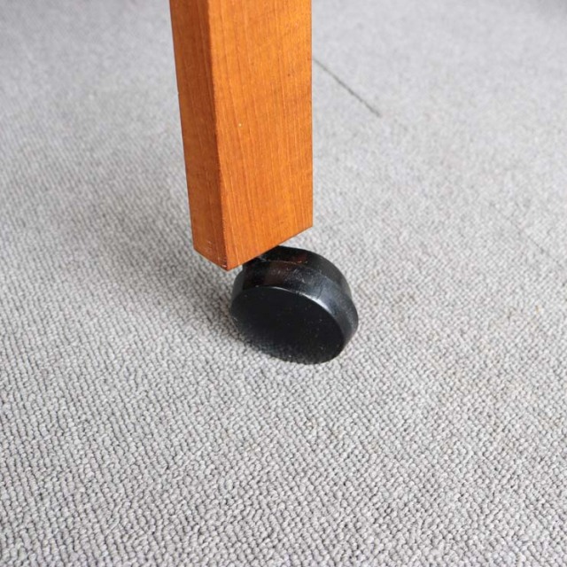 木製のキャスター付きのワゴン、24146