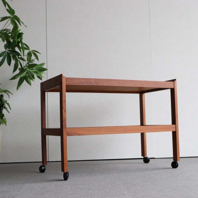 木製のキャスター付きのワゴン、24146