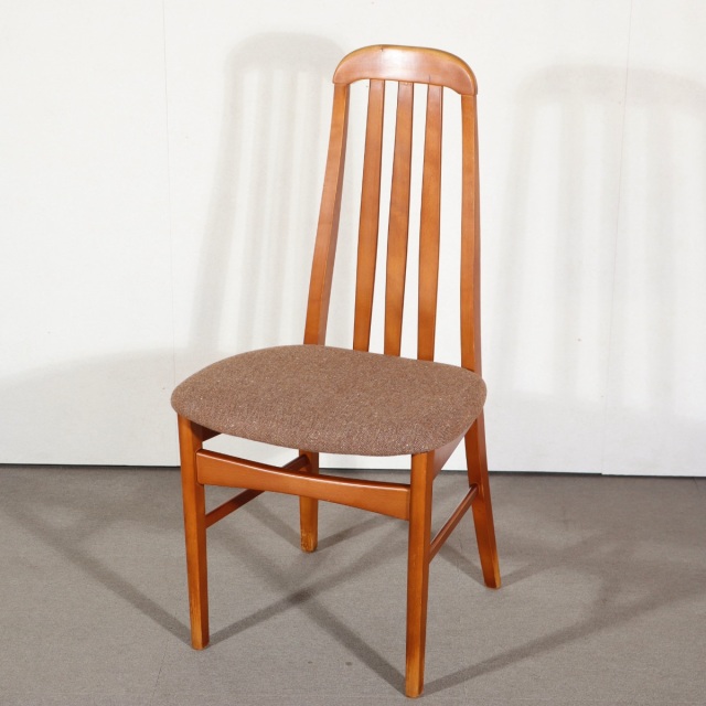 北欧・英国現地で目利きしたヴィンテージ・アンティークのダイニング