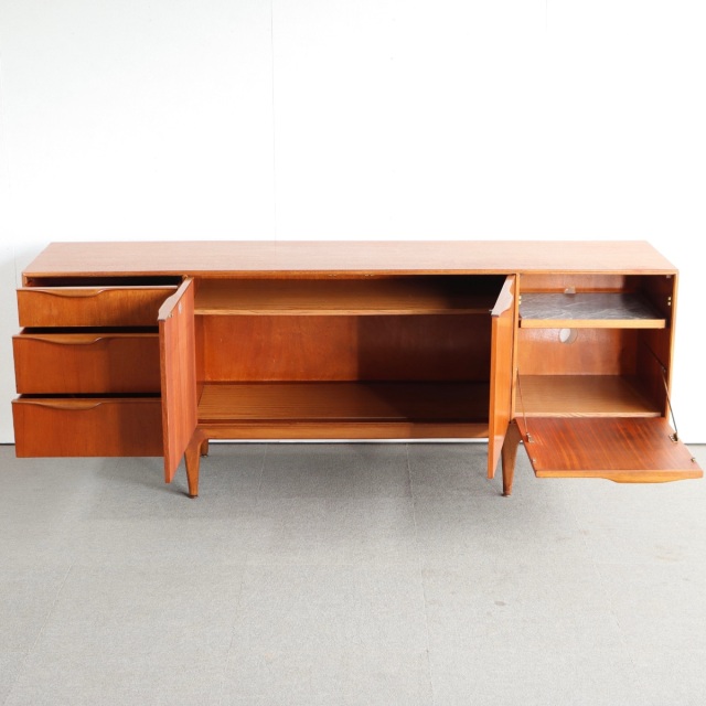 マッキントッシュMacintoshのサイドボード