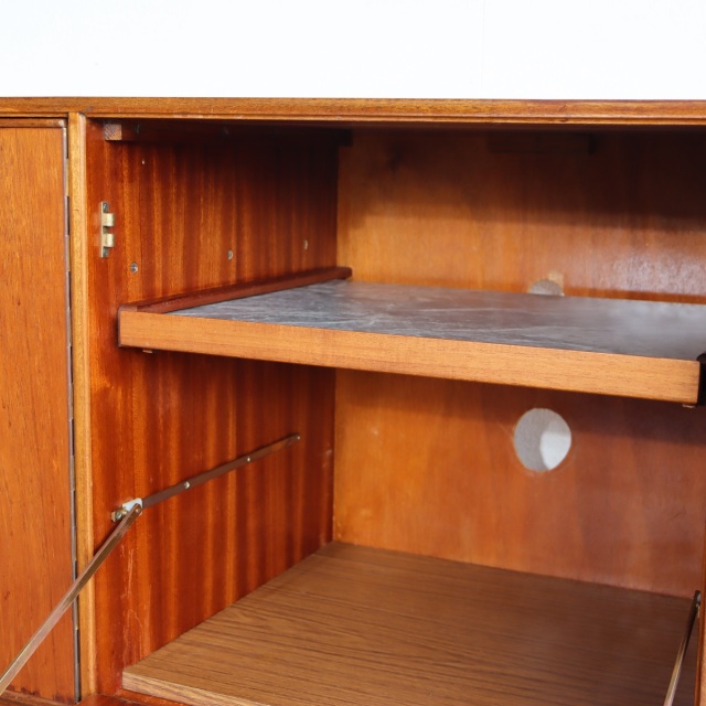 マッキントッシュMacintoshのサイドボード