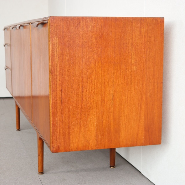 ダンヴィーガン、その名の由来に萌えます】 マッキントッシュMCINTOSH