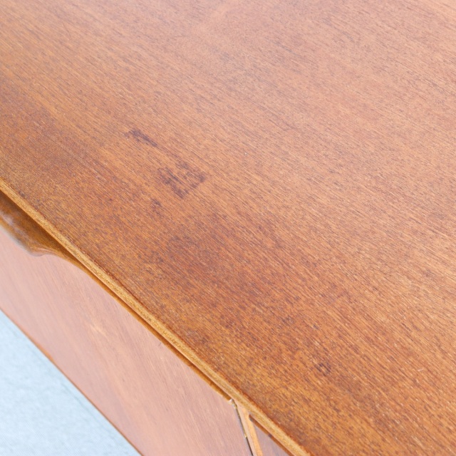 マッキントッシュMacintoshのサイドボード