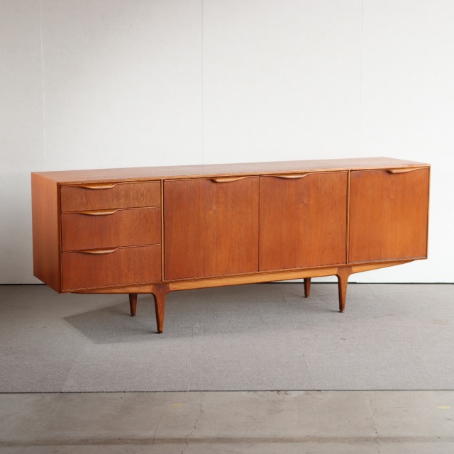 マッキントッシュMacintoshのサイドボード