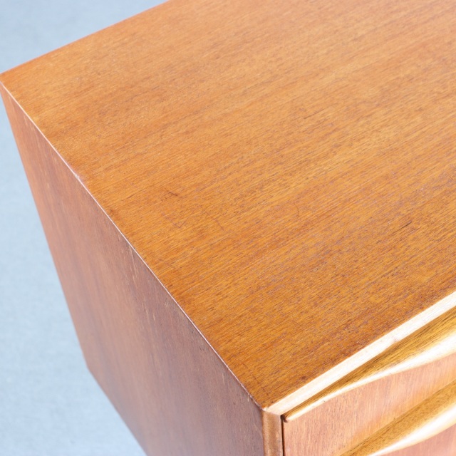 マッキントッシュMacintoshのサイドボード