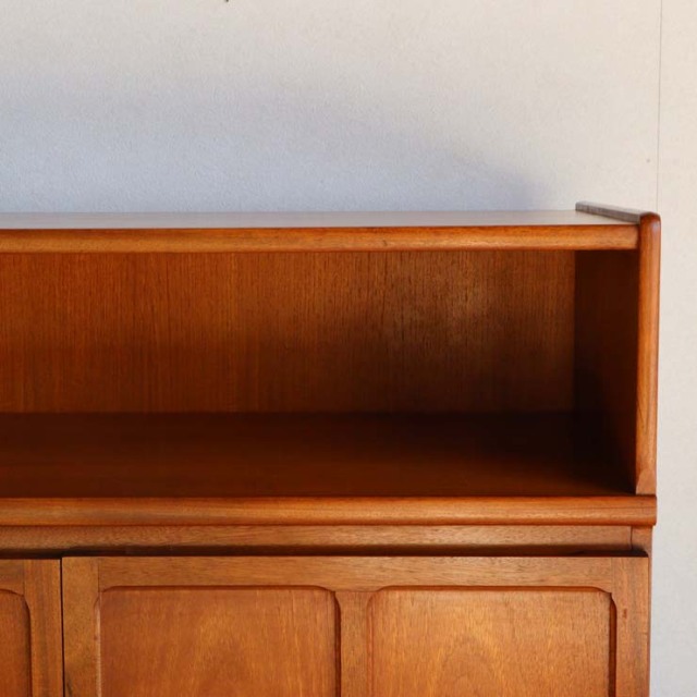 ネイサンNATHANのキャビネット