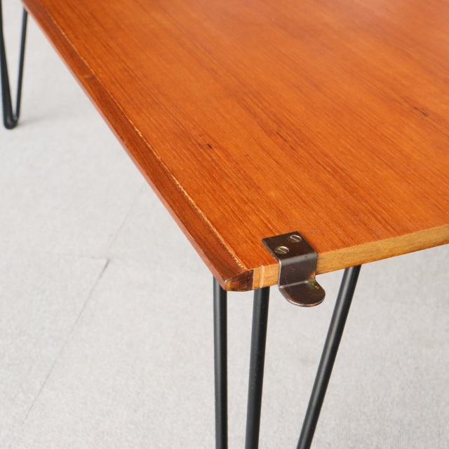 ジープランG-PLAN　Ib Koford-Larsenのリメイクデスク