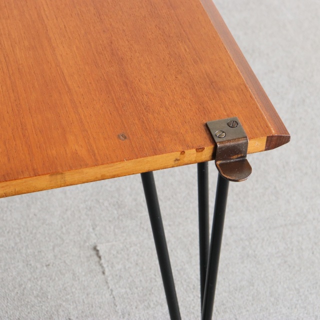 ジープランG-PLAN　Ib Koford-Larsenのリメイクデスク