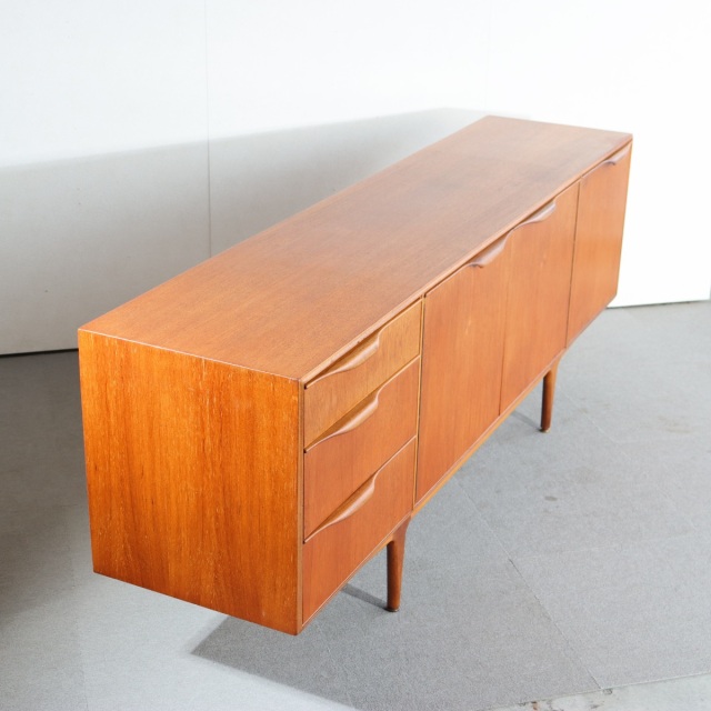 マッキントッシュMacintoshのサイドボード