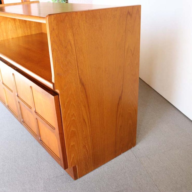 ネイサンNATHANのキャビネット