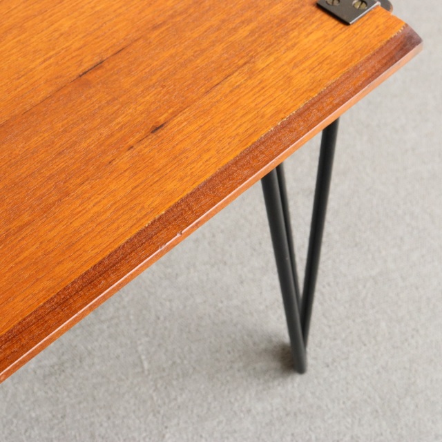 ジープランG-PLAN　Ib Koford-Larsenのリメイクデスク