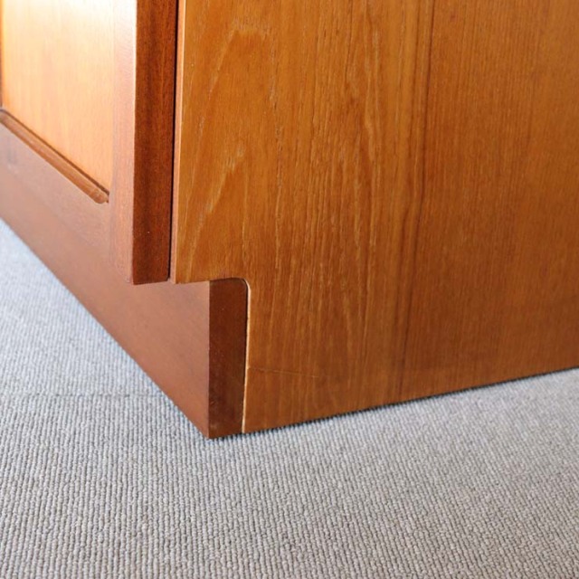 ネイサンNATHANのキャビネット