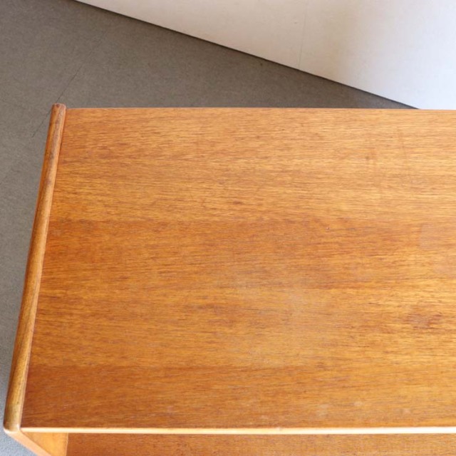 ネイサンNATHANのキャビネット