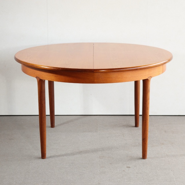 Meredew(メレデュー) / ラウンドダイニングテーブル (401) Meredew(メレデュー) / ラウンドダイニングテーブル (401