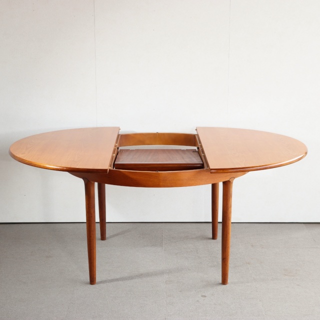 Meredew(メレデュー) / ラウンドダイニングテーブル (401) Meredew(メレデュー) / Round table ラウンドダイニングテーブル