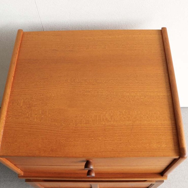 下が扉、上が引出し2段の木製ヴィンテージ収納、25052