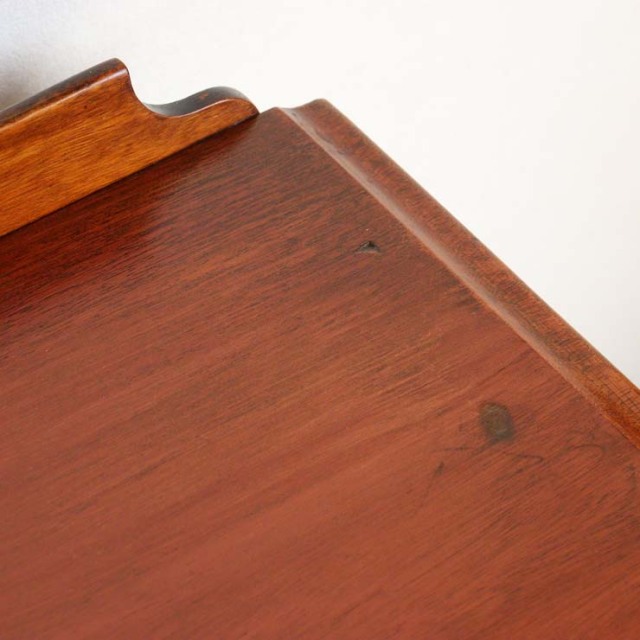 ヴィンテージでは消えた家具 Whole Table アンティークのマホガニー材