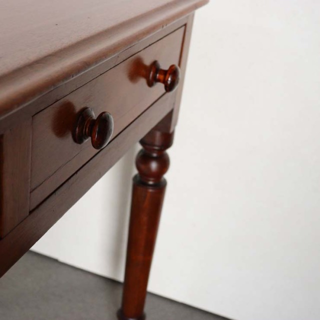 ヴィンテージでは消えた家具 Whole Table アンティークのマホガニー材