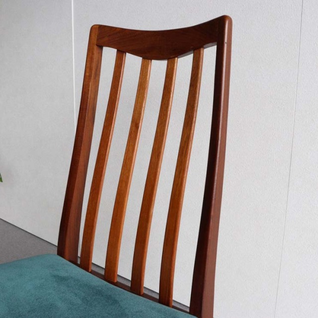 座面がグリーンの布地の木製ヴィンテージチェア23020a