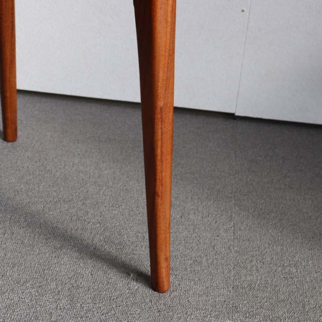 ヤンガーYOUNGERのヴィンテージダイニングチェア